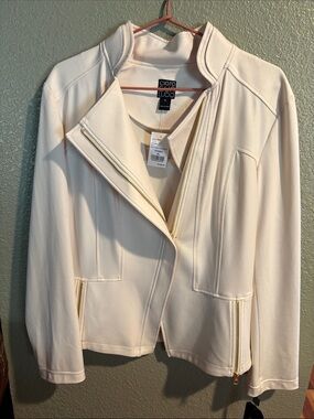 CLARA SUNWOO Cream Asymmetrical Zip Blazer - New with Tags